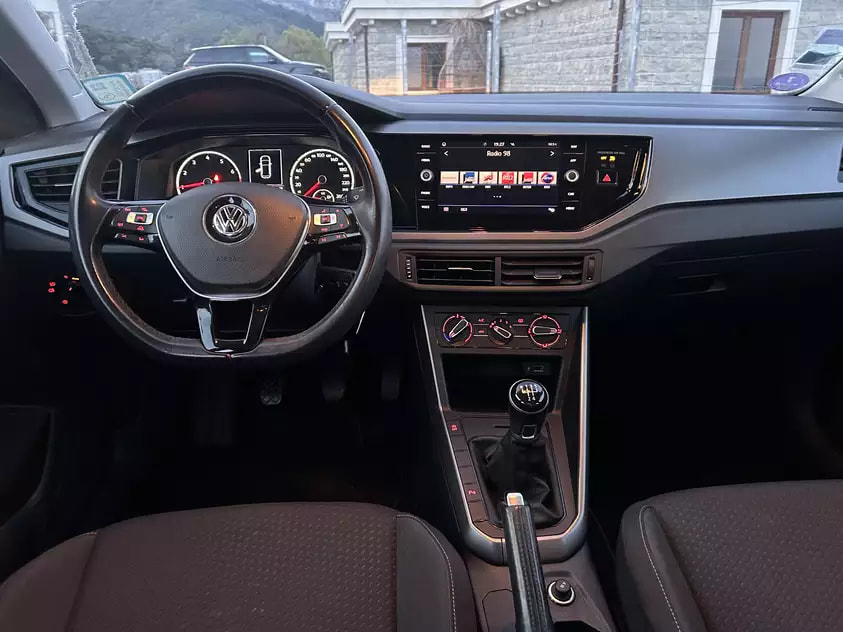 VW Polo — photo 3